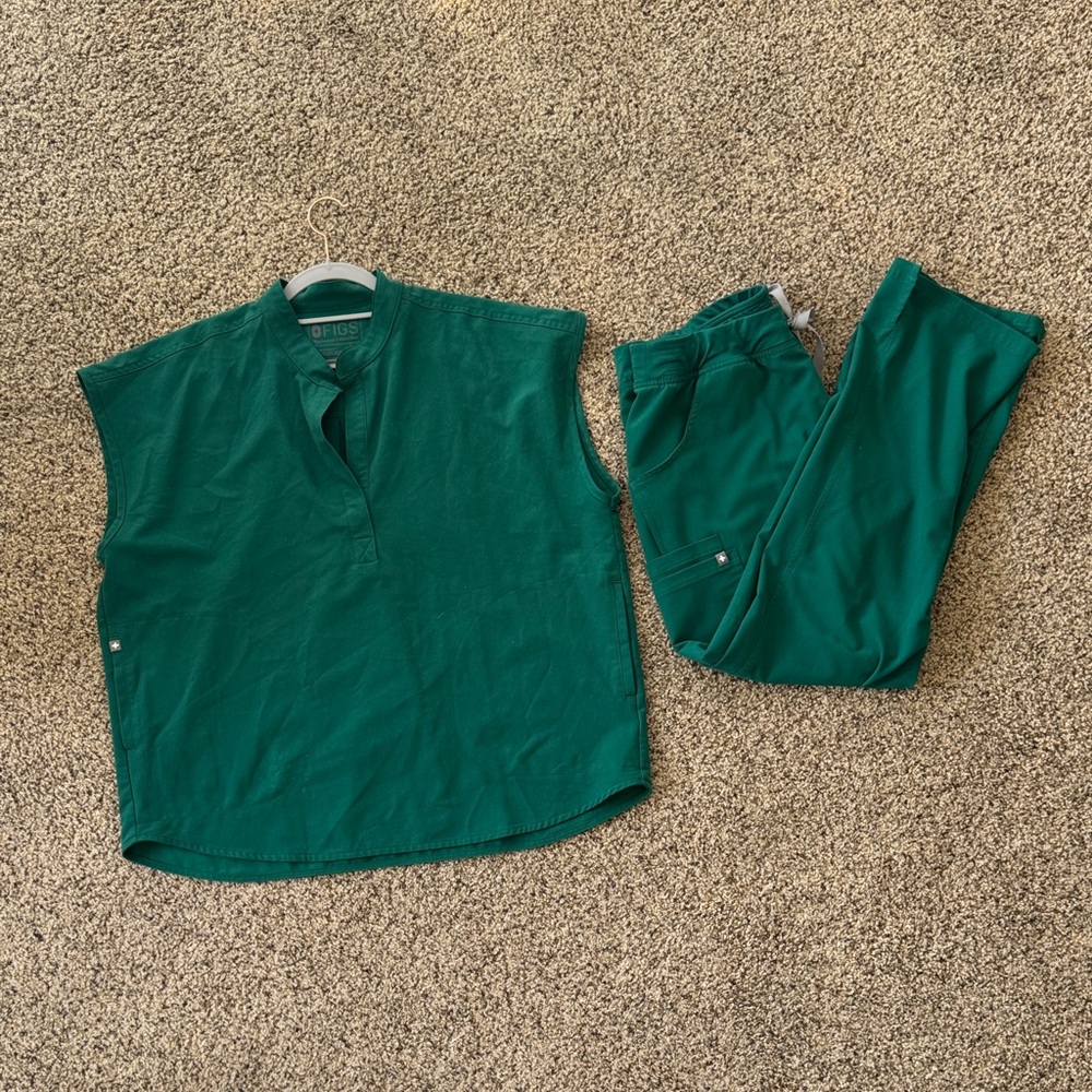 Green Figs Rafaela top and cargo scrub pants set